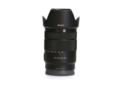 Sony FE 18-135 3.5-5.6 OSS 