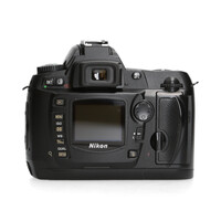 Nikon D70 - 4.836 kliks