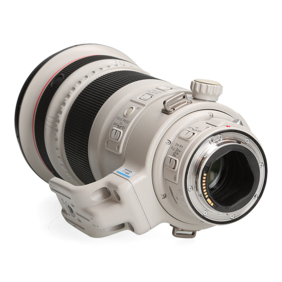 Canon 300m 2.8 L EF IS USM II