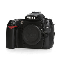 Nikon D90 - 24.574 kliks