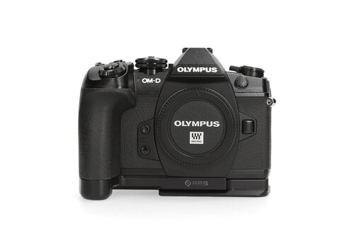 Olympus OM-D E-M1 II + RRS Grip - 3.255 kliks 