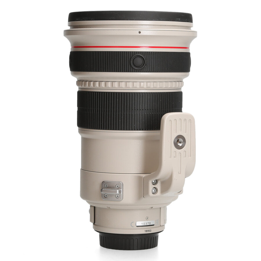 Canon 200mm 2.0 L EF IS USM