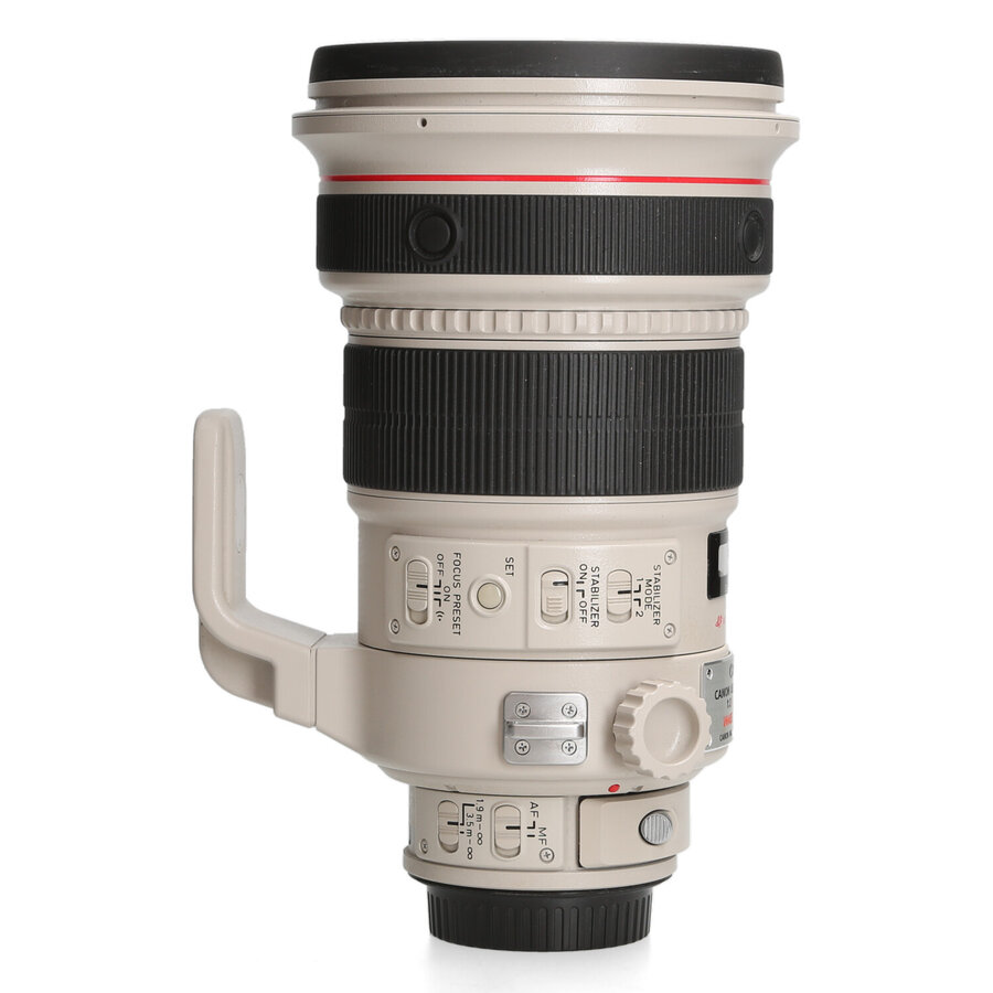 Canon 200mm 2.0 L EF IS USM