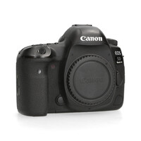 Canon 5D Mark IV - 45.999 kliks