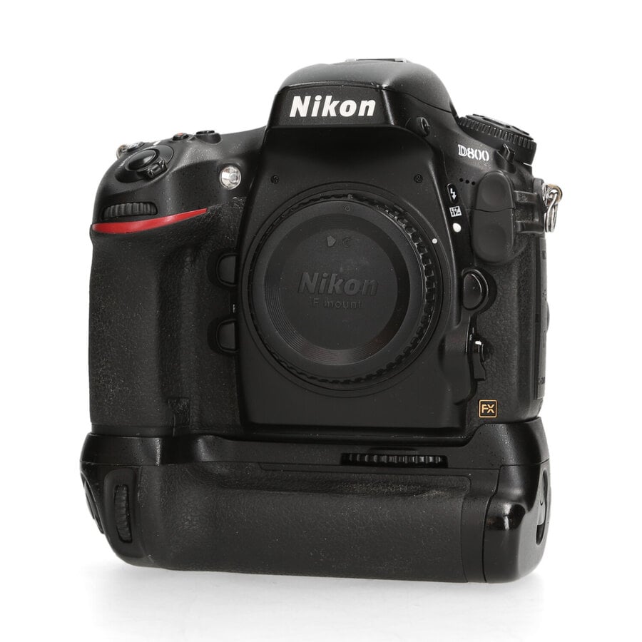 Nikon D800 - 42.895 kliks