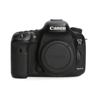 Canon 7D mark II  69.000 kliks