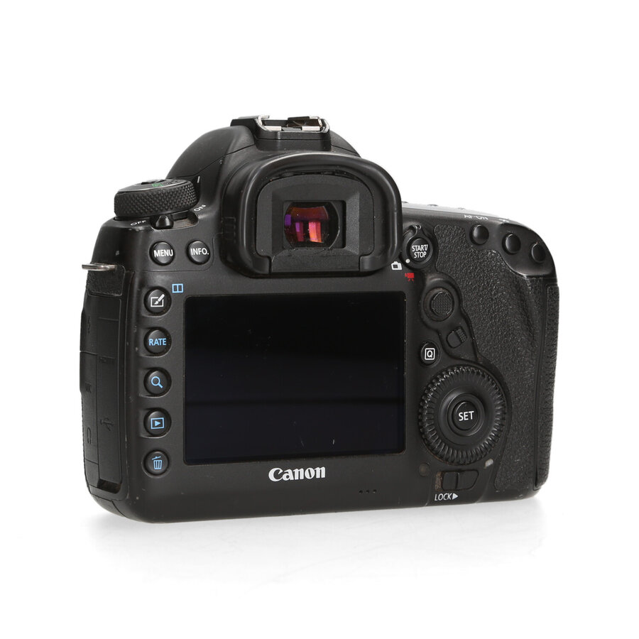 Canon 5D Mark IV - 105.4900 kliks