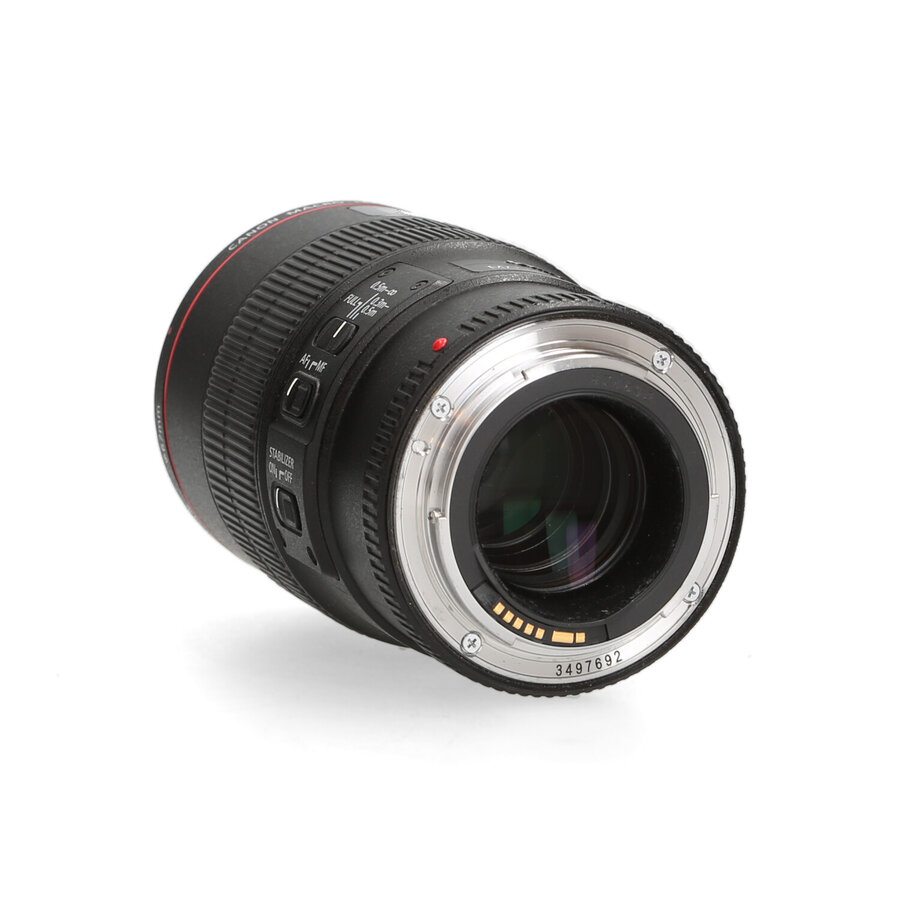 Canon 100mm 2.8 L EF IS USM