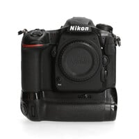 Nikon D500 + MB-D17 - 93.788 kliks