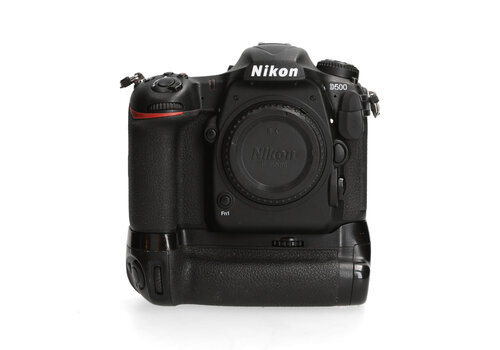 Nikon D500 + MB-D17 - 93.788 kliks 