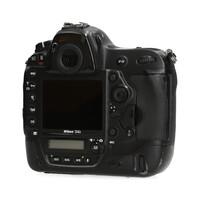 Nikon D4S - 319.895 kliks