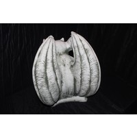 thumb-Betonnen beeld van een denkende waterspuwer in gotische stijl-4