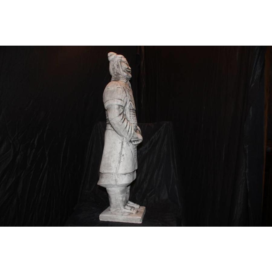 Betonnen Chinese officier als tuinbeeld-2