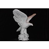 LoodsVol, Tuinbeelden Betonnen beeld van een adelaar of arend met gespreide vleugels