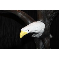 thumb-Betonnen beeld van een adelaar of arend met gespreide vleugels-7