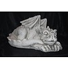 LoodsVol, Tuinbeelden Betonnen beeld van een slapende draak – decoratief cadeautje voor tuin of vensterbank
