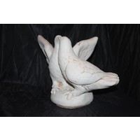 thumb-Betonnen beeld van een tortelend duivenpaar – perfect huwelijkscadeau-4