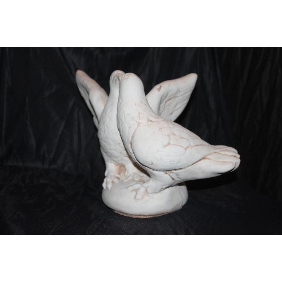 Betonnen beeld van een tortelend duivenpaar – perfect huwelijkscadeau-4