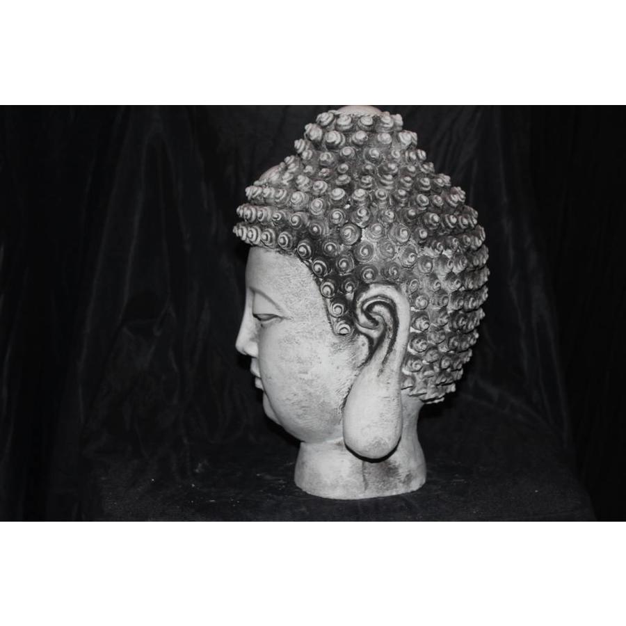 Betonnen beeld Boeddhahoofd van Tara – Spiritueel tuinbeeld voor vrede en moederschap-4