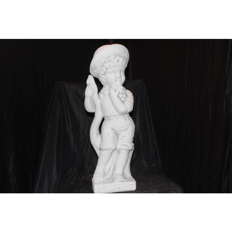 Betonnen beeld van een jongetje met strohoed – Decoratief beeld voor tuin of vensterbank-1