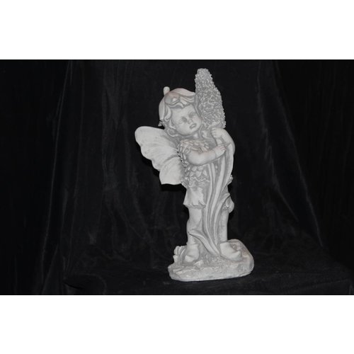 Betonnen beeld bloemen elfje met hyacint 