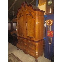 thumb-Antiek mahonie kabinet met houtsnijwerk en klauwpoten-1