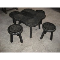 Vintage kinder zithoekje van tropisch hout met roodkoperen versieringen