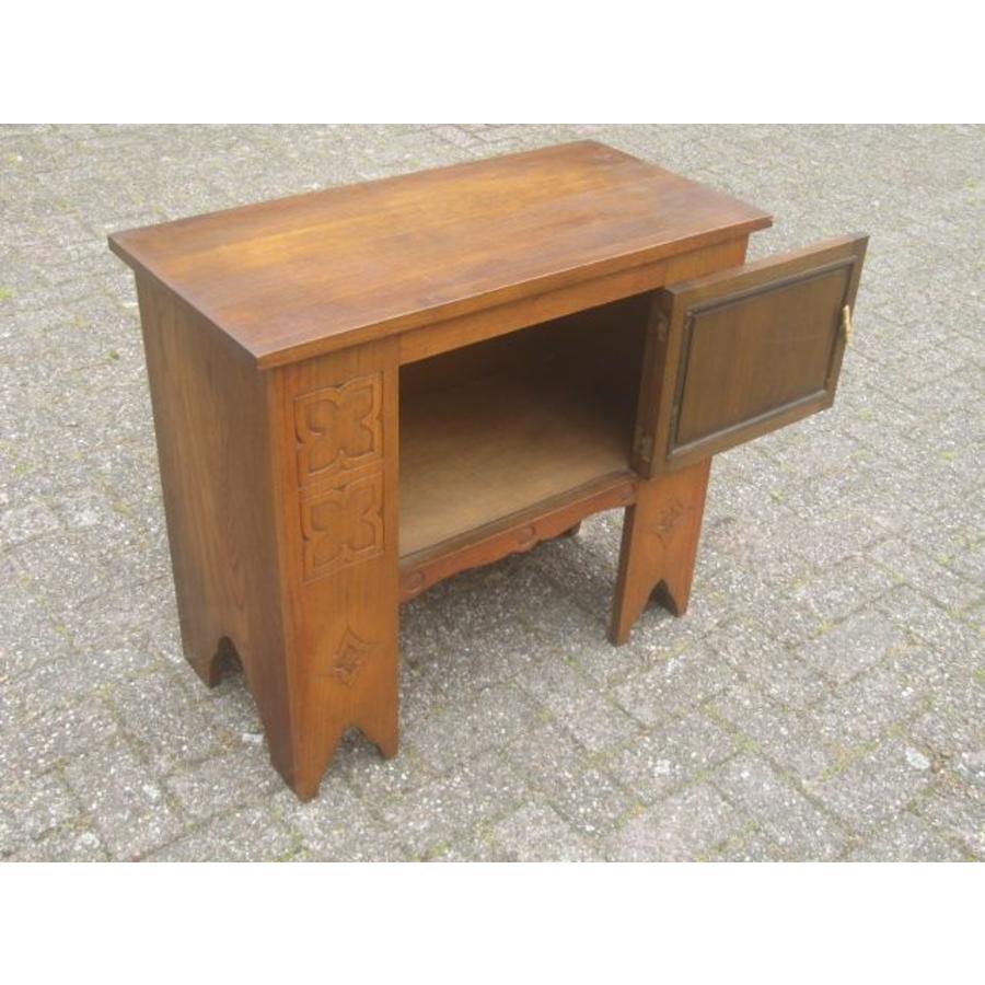 Vintage eikenhouten kastje met houtsnijwerk en deurtjerk-3