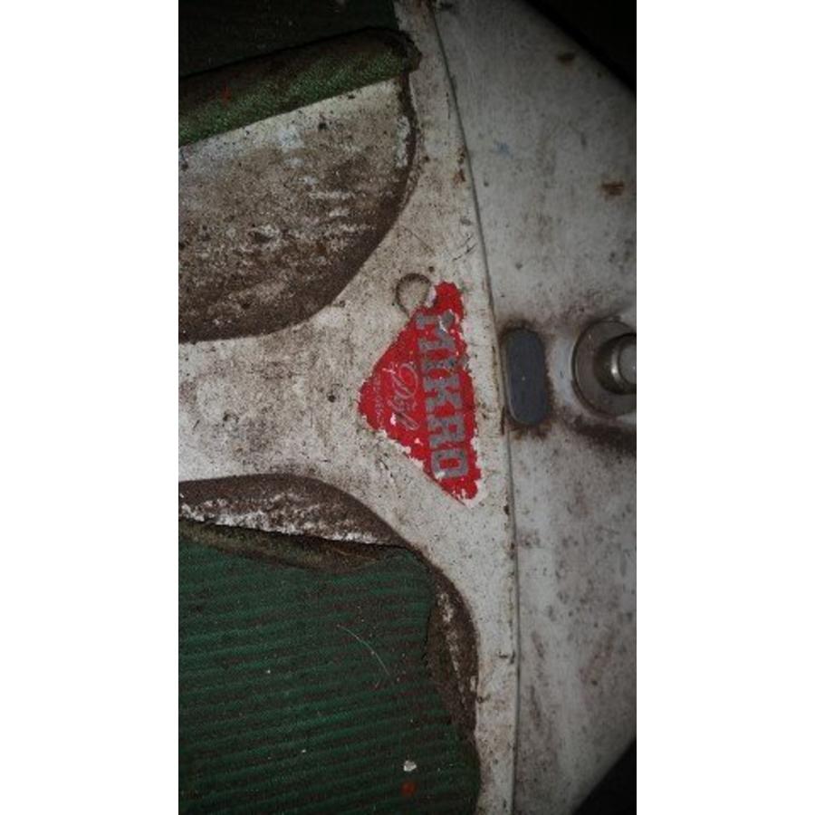 Vintage weegschaal van Mikro Deft met metalen behuizing-4