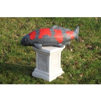 thumb-Goshiki koi van beton – Vijverbeeld-2