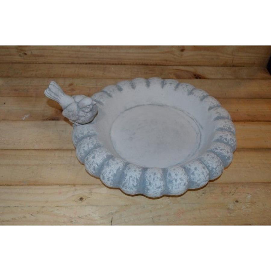 Waterschaal van beton voor vogels en insecten – Tuinbeeld-1