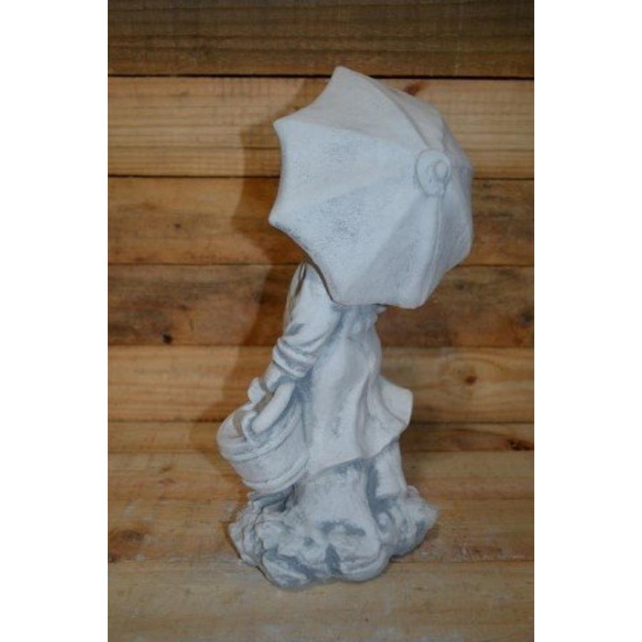 Betonnen beeld meisje met paraplu en mandje voor tuin of vensterbank-3