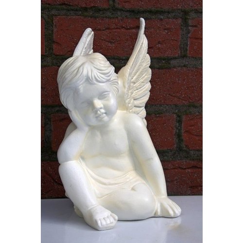 Polyester engel zittend 