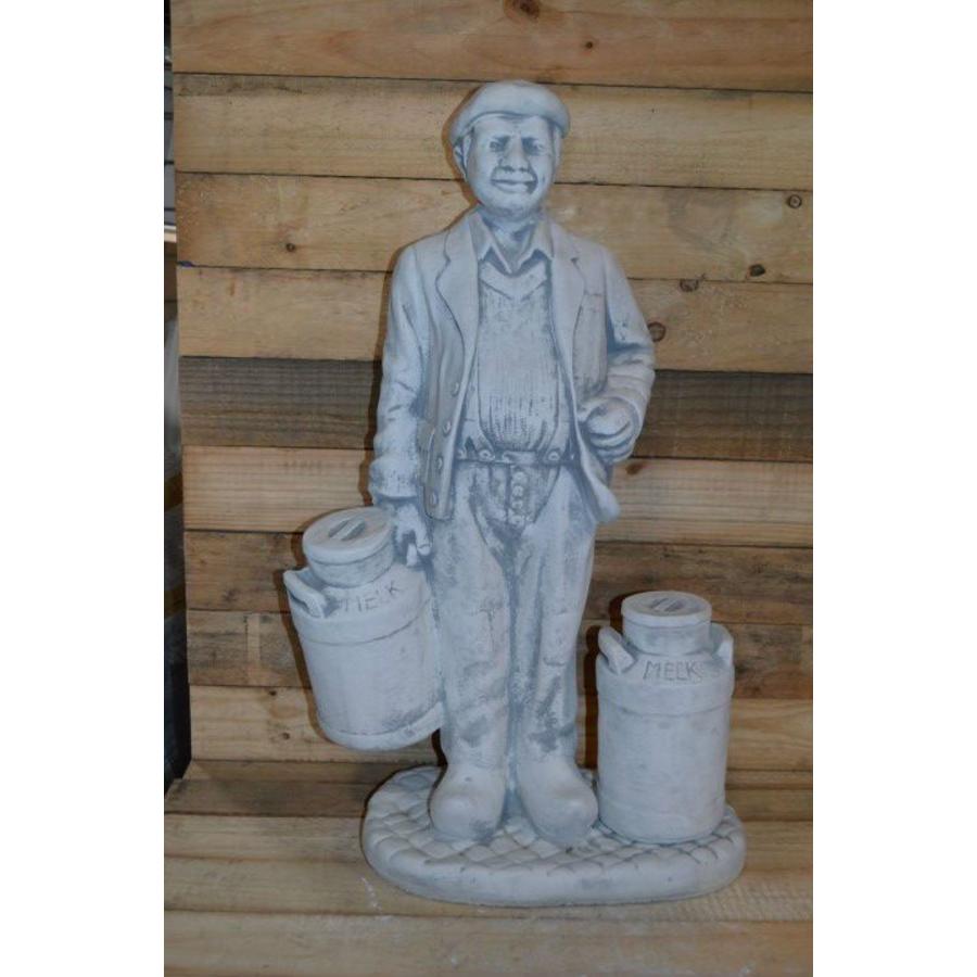 Betonnen beeld boertje met melkbussen – Landelijk tuinbeeld en cadeau-1