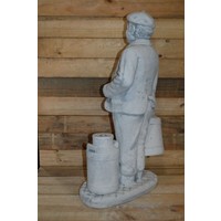 thumb-Betonnen beeld boertje met melkbussen – Landelijk tuinbeeld en cadeau-6