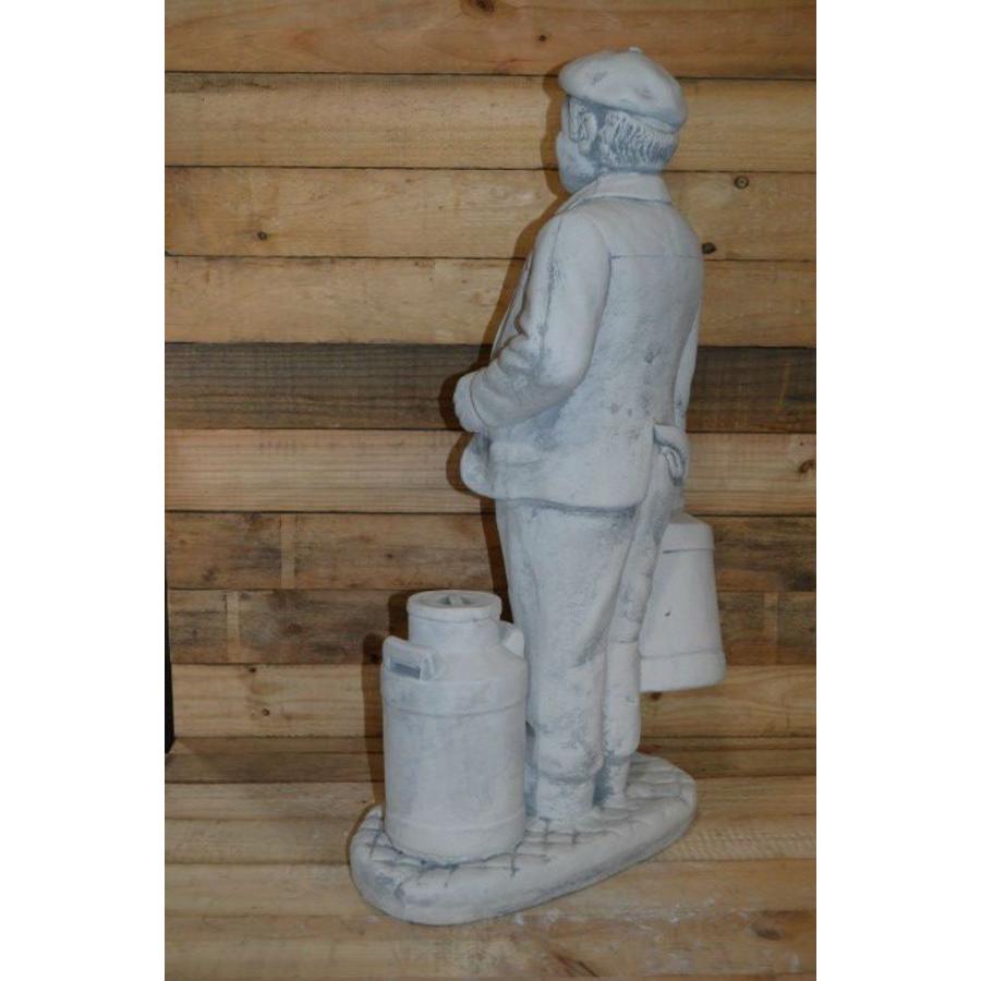 Betonnen beeld boertje met melkbussen – Landelijk tuinbeeld en cadeau-6
