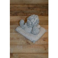 thumb-Betonnen engel op kussen – Slapend decoratief beeld voor binnen en tuin-4