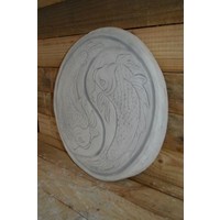 Betonnen stapsteen met Koi karpers – Oosters tuinornament