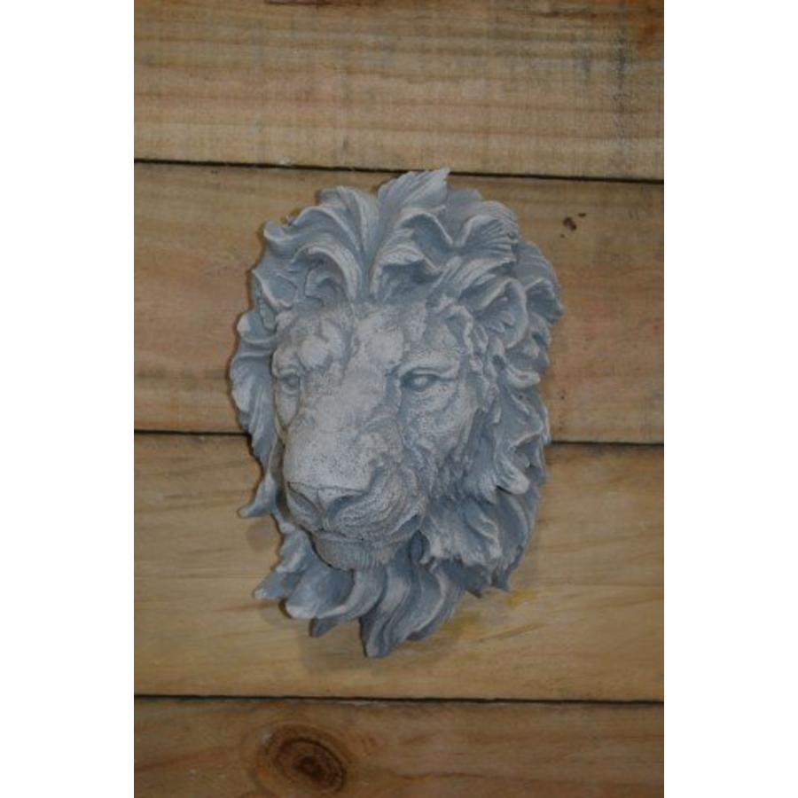 Betonnen hangende leeuwenkop – Decoratief muurornament-2