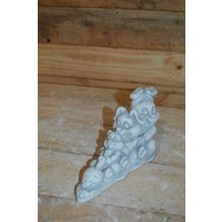 Betonnen familie haas – Speels tuinbeeld met 3 haasjes