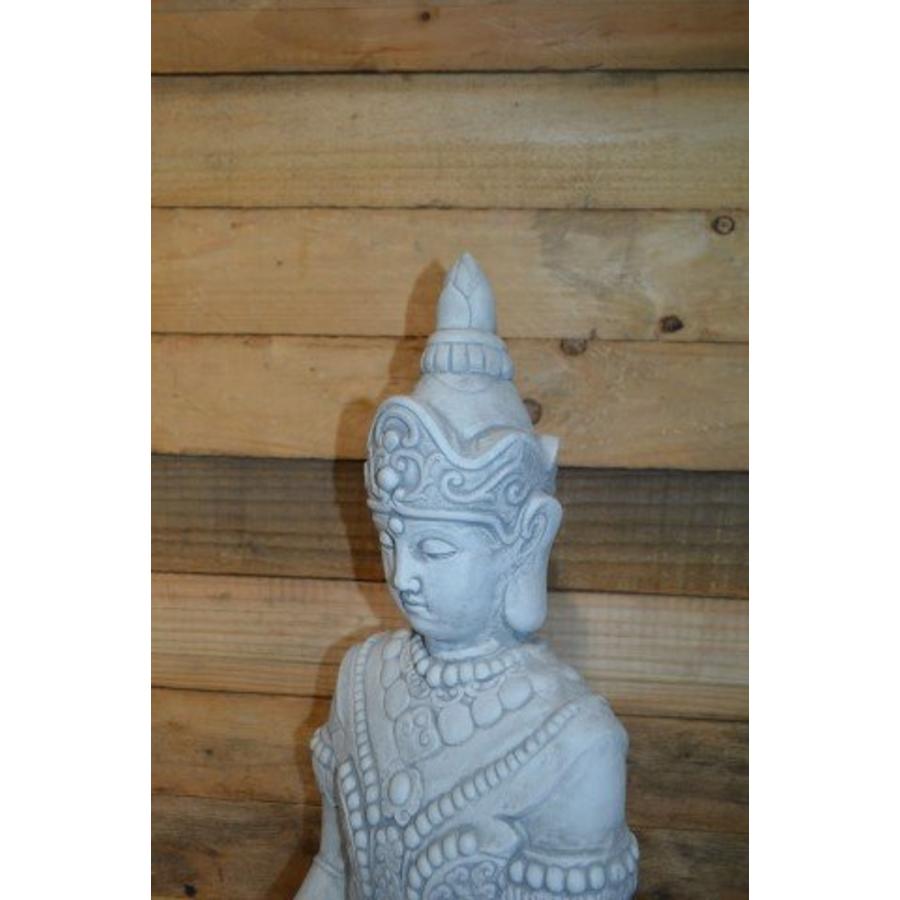 Betonnen Boeddha met schaaltje – Oosters tuin- en interieurbeeld-3