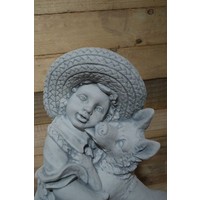 thumb-Betonnen meisje met herdershond – Decoratief tuin- en balkonbeeld-2