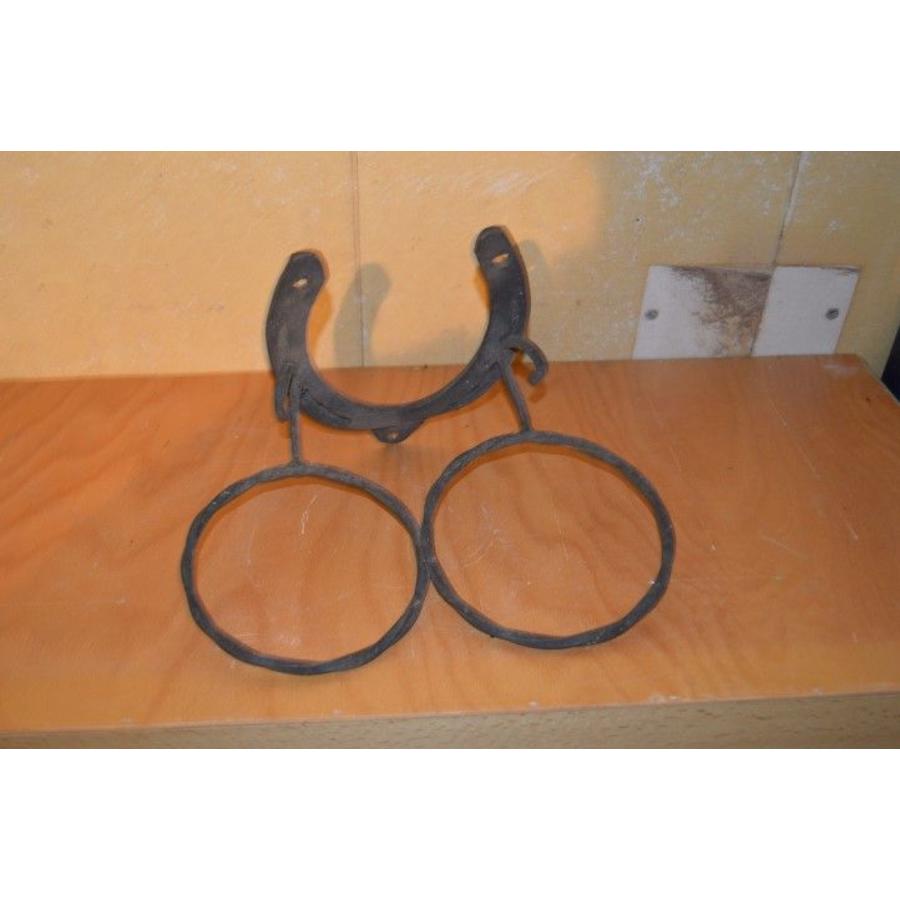 Bloempothouder voor aan de muur – met hoefijzer en 2 metalen ringen-2