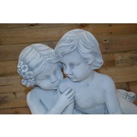 thumb-Kinderen met waterkruik – betonnen beeld watervalletje voor vijver of tuin-4