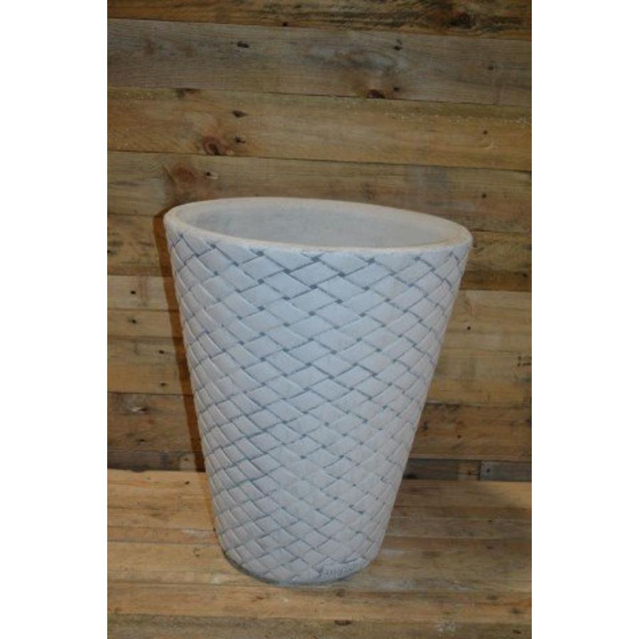 Ronde betonnen bloempot met vlechtwerk motief-2