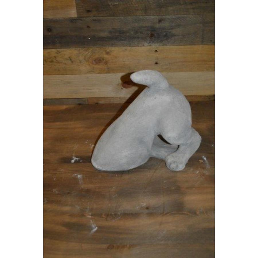Halve Jack Russel – betonnen tuinbeeld ingegraven hond-3