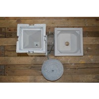 thumb-Modern abstract waterornament met bol op betonnen pilaar-4