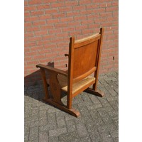 thumb-Armstoel hout met biezen matten en houtsnijwerk-3