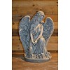 LoodsVol, Tuinbeelden Knielende engel in gedachten – betonnen tuinbeeld