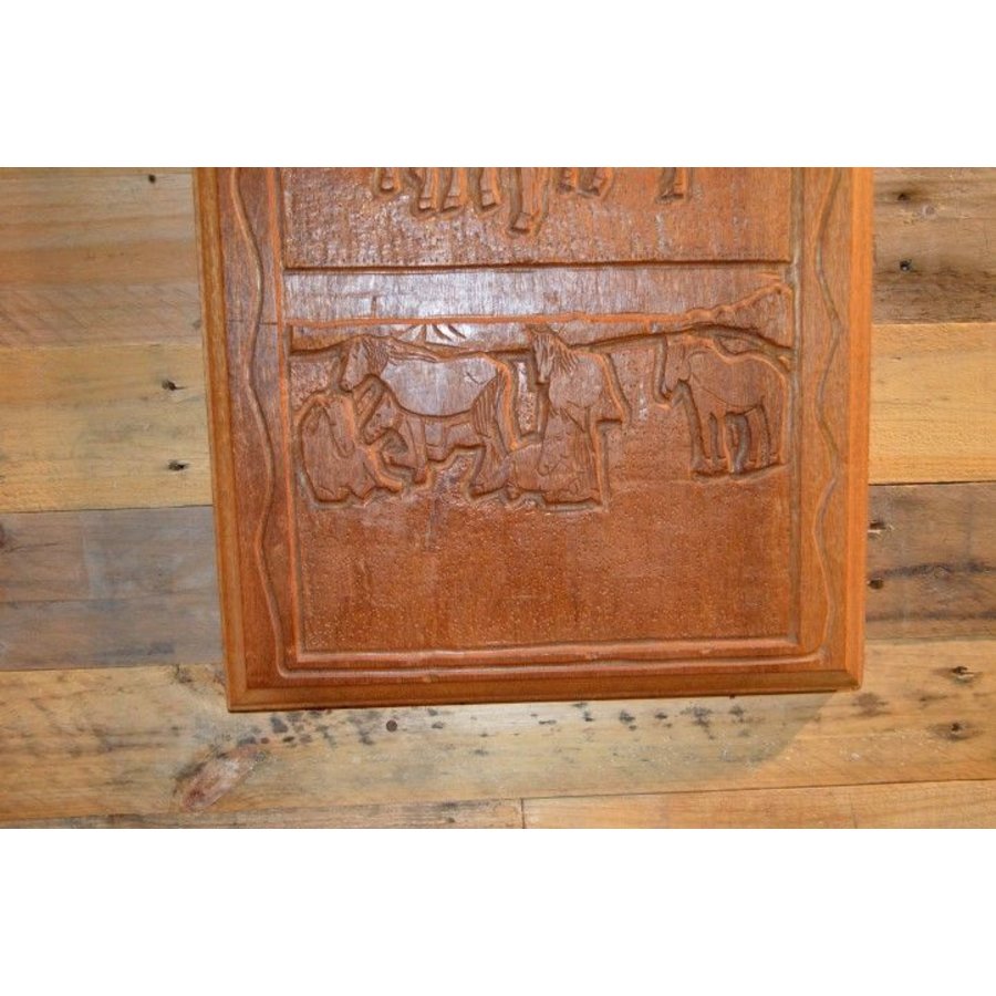 Vintage houtsnijwerk met paarden-3